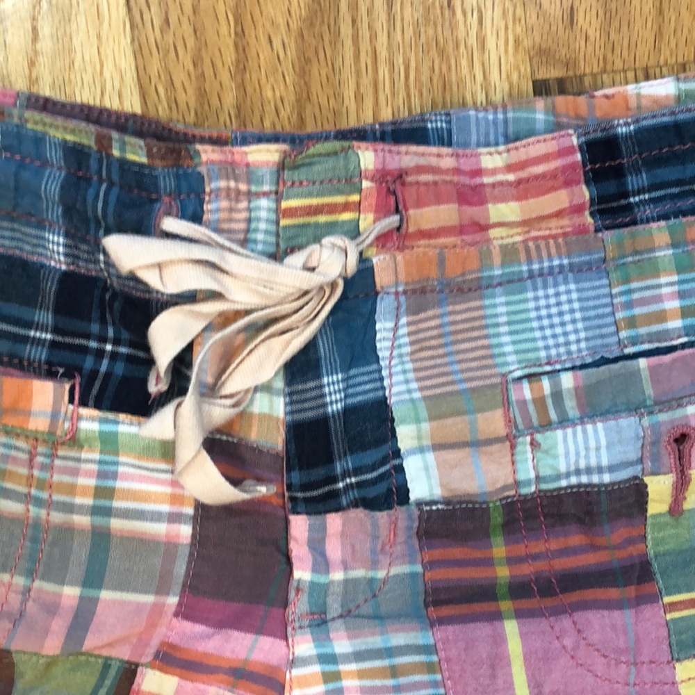 Super Cute Gap Patchwork Shorts - image 4